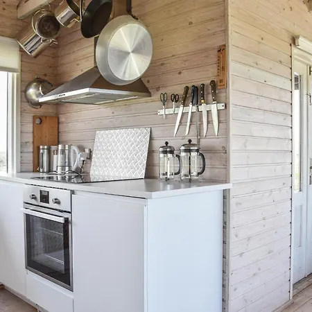 2 Bedroom Beautiful In Tatil Evi Ulfborg