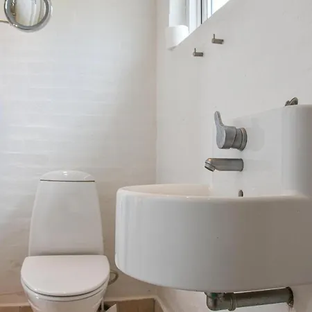 2 Bedroom Beautiful In Ulfborg